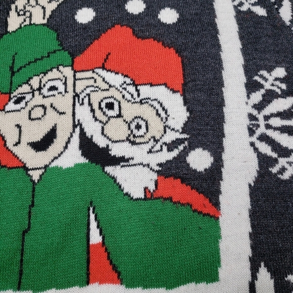 Brave Soul Ugly Christmas Sweater Sz Large Charcoal Grey Snowflakes Santa Unisex - Picture 10 of 12